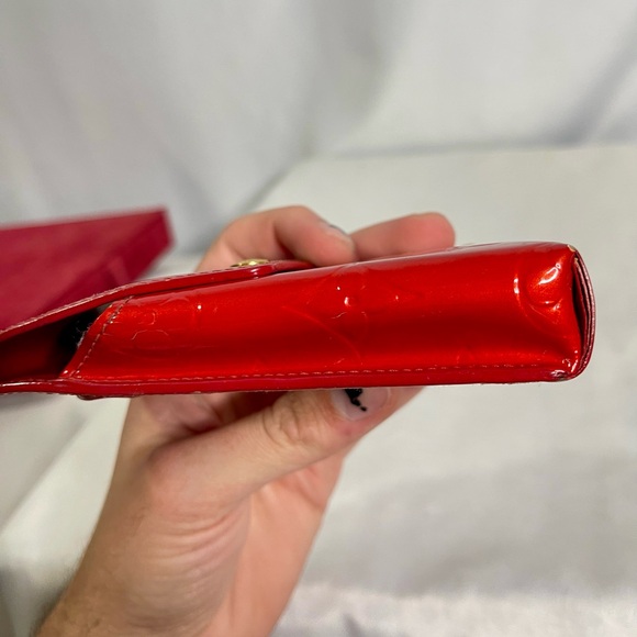 Louis Vuitton | Vintage Red Vernis Patent Leather Monogram Cigarette Case/Holder - Picture 4 of 8